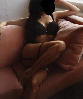 Александра, 25